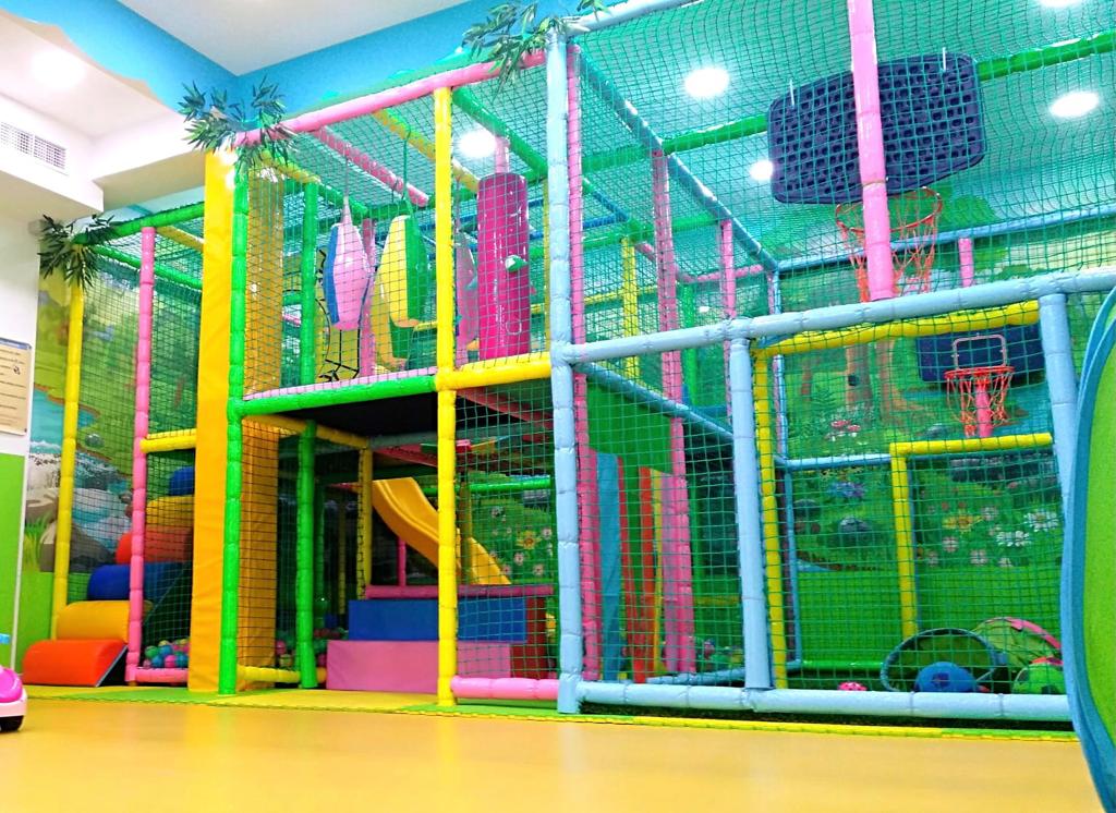 Fotografía de las instalaciones de Le Petit Cocó Fuengirola: parque de bolas