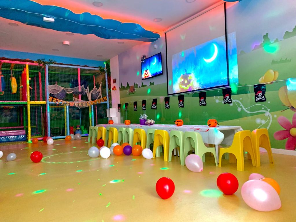 Fotografía de fiesta de Halloween en Le Petit Cocó Fuengirola