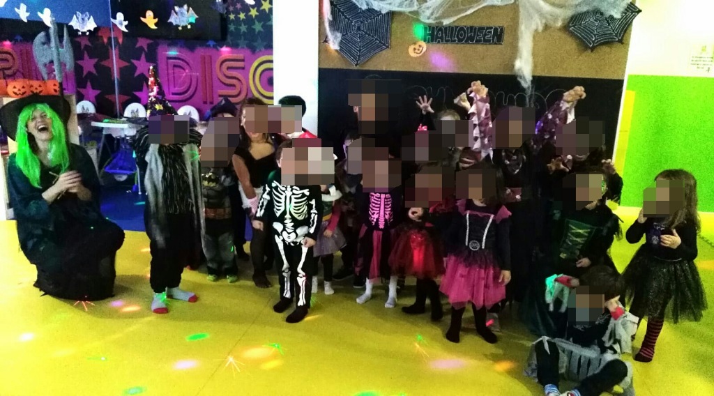 Fotografía de fiesta de Halloween en Le Petit Cocó Fuengirola