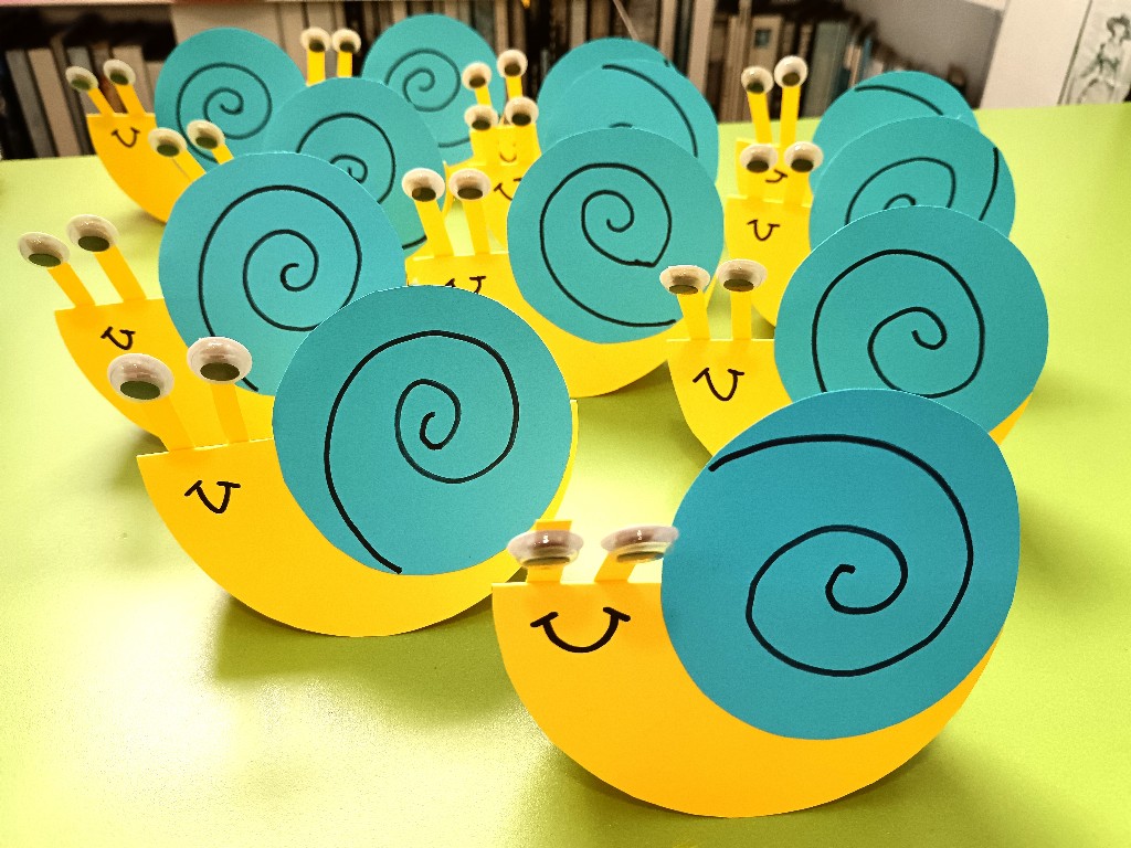 Fotografía de manualidades hechas por los niños de la ludoteca de Le Petit Cocó Fuengirola