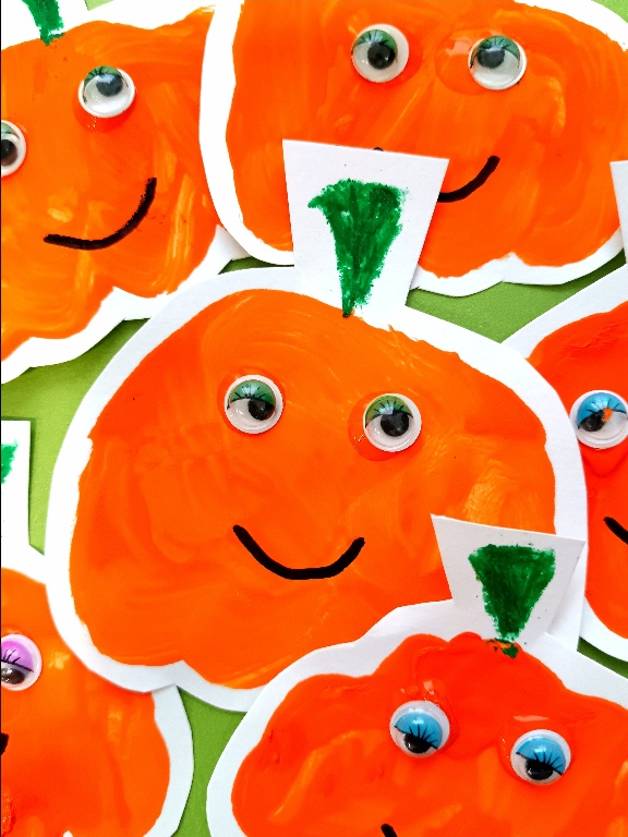 Manualidades hechas por los niños de la ludoteca de Le Petit Cocó Fuengirola